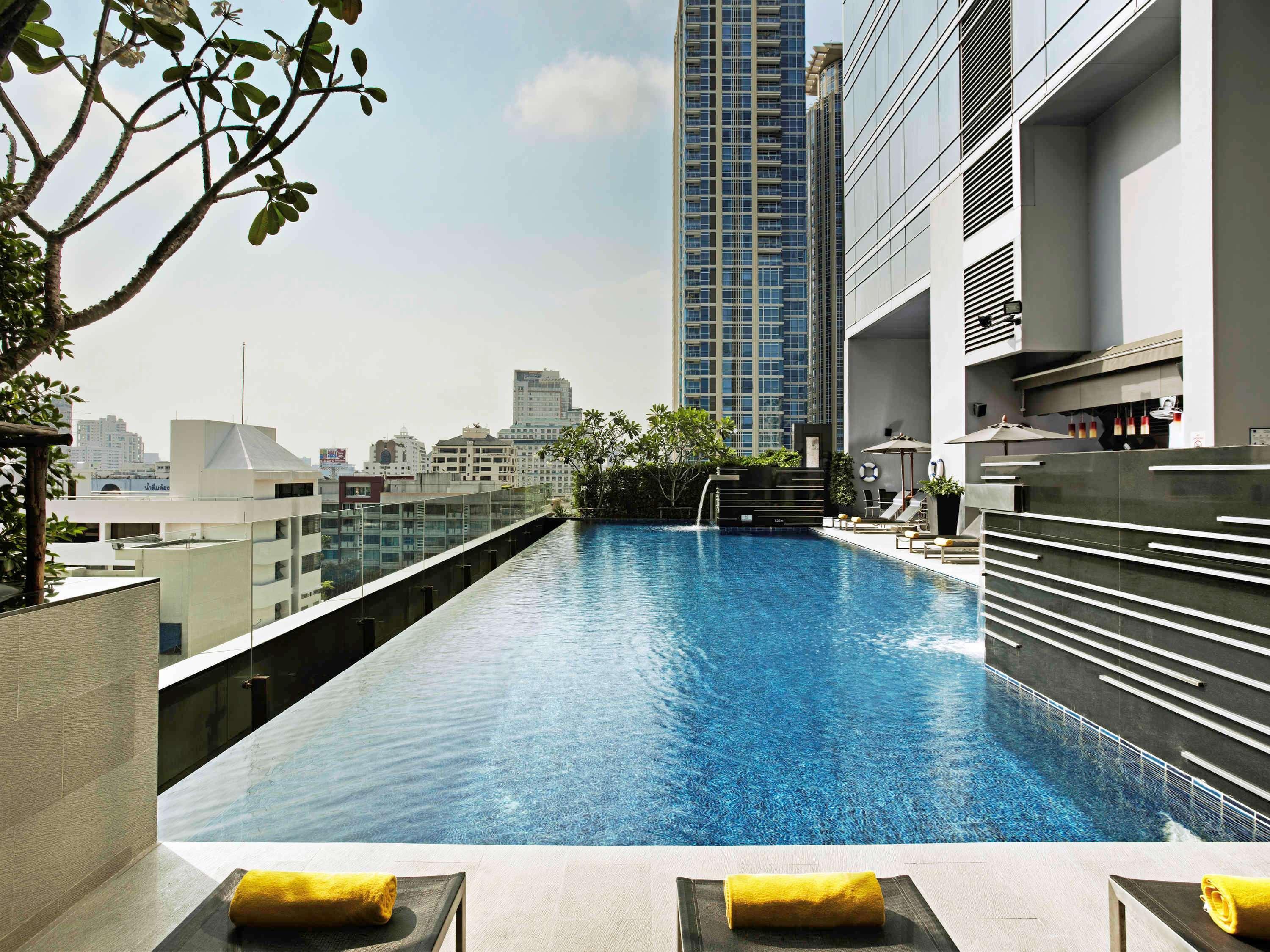 Four Points By Sheraton Bangkok Ploenchit - Formerly Novotel Bangkok Ploenchit Екстер'єр фото