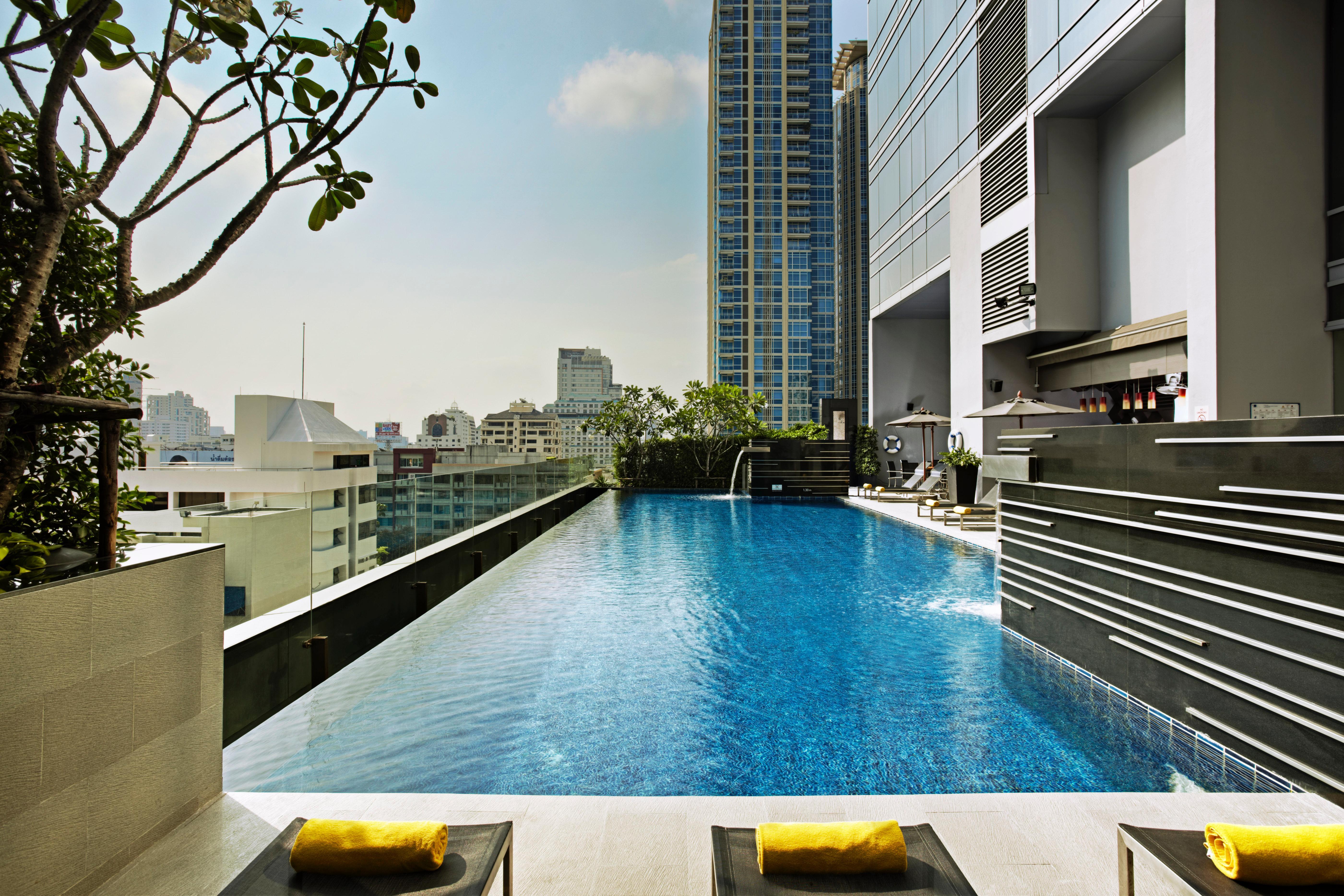 Four Points By Sheraton Bangkok Ploenchit - Formerly Novotel Bangkok Ploenchit Екстер'єр фото